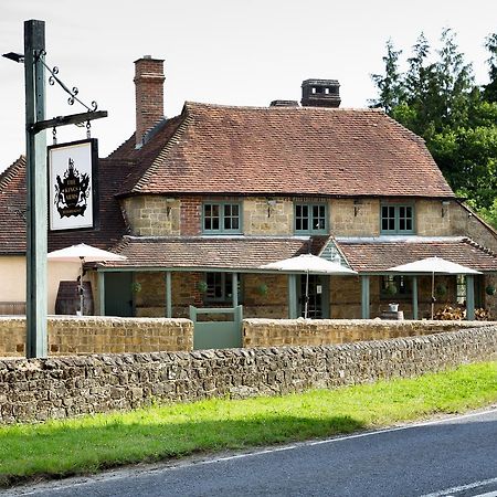 The Kings Arms Hotel Fernhurst Esterno foto