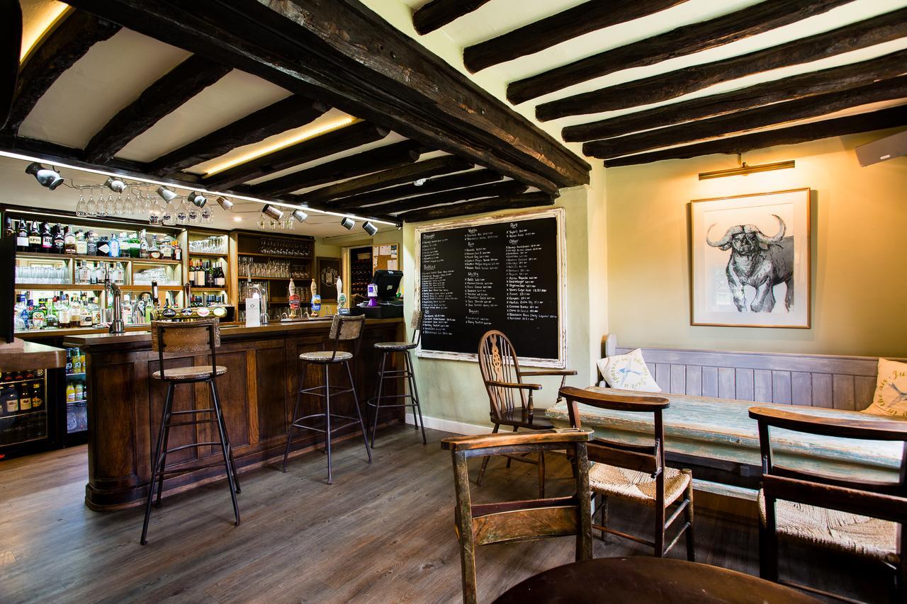 The Kings Arms Hotel Fernhurst Esterno foto